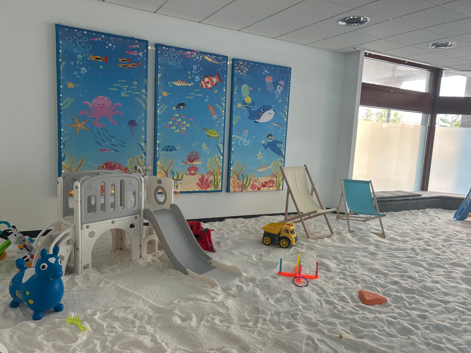 Kampagnen-Assets der Kampagne für Baby Beach
